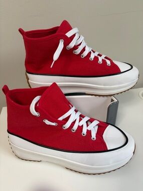 Rouge Helium Women’s Red Platform Canvas High-Top Sneakers Size 11